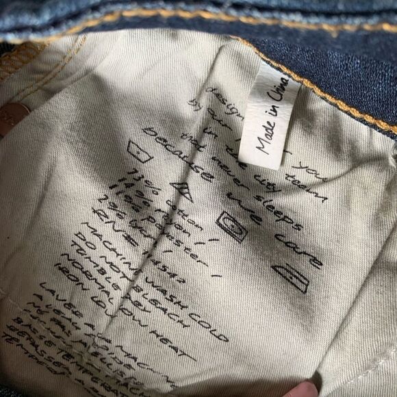 BLANK NYC SHORTS - Picture 6 of 10